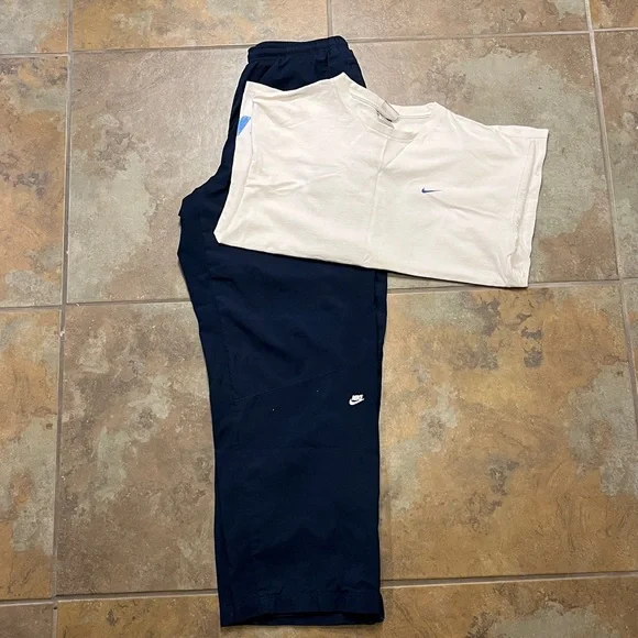 Vintage Y2K Nike silver tag tshirt and baggy track pants bundle, good condition - Picture 1 of 13